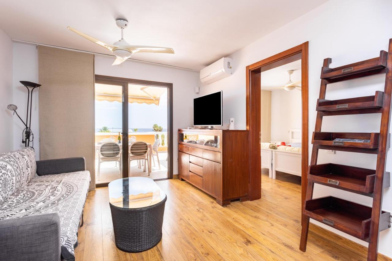 Exclusive Penthouse: Beachfront Oasis with Heated Pool Playa de las Americas  Exterior photo